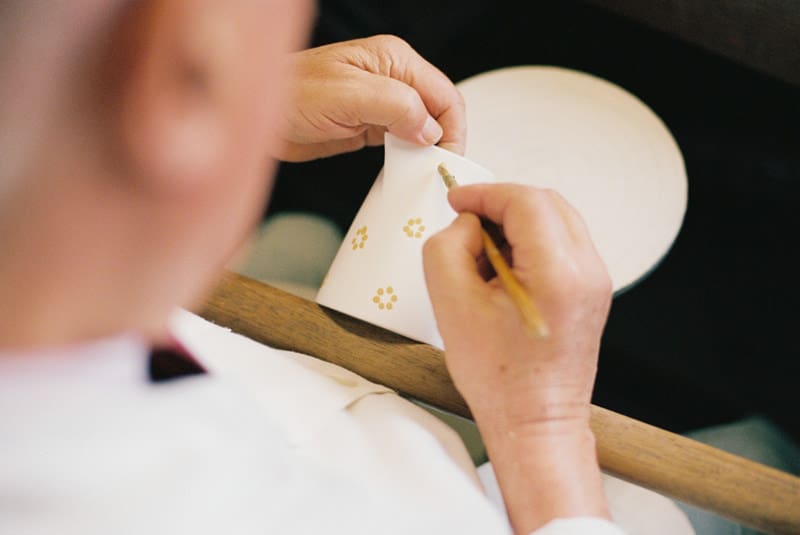 painting ceramics by hand