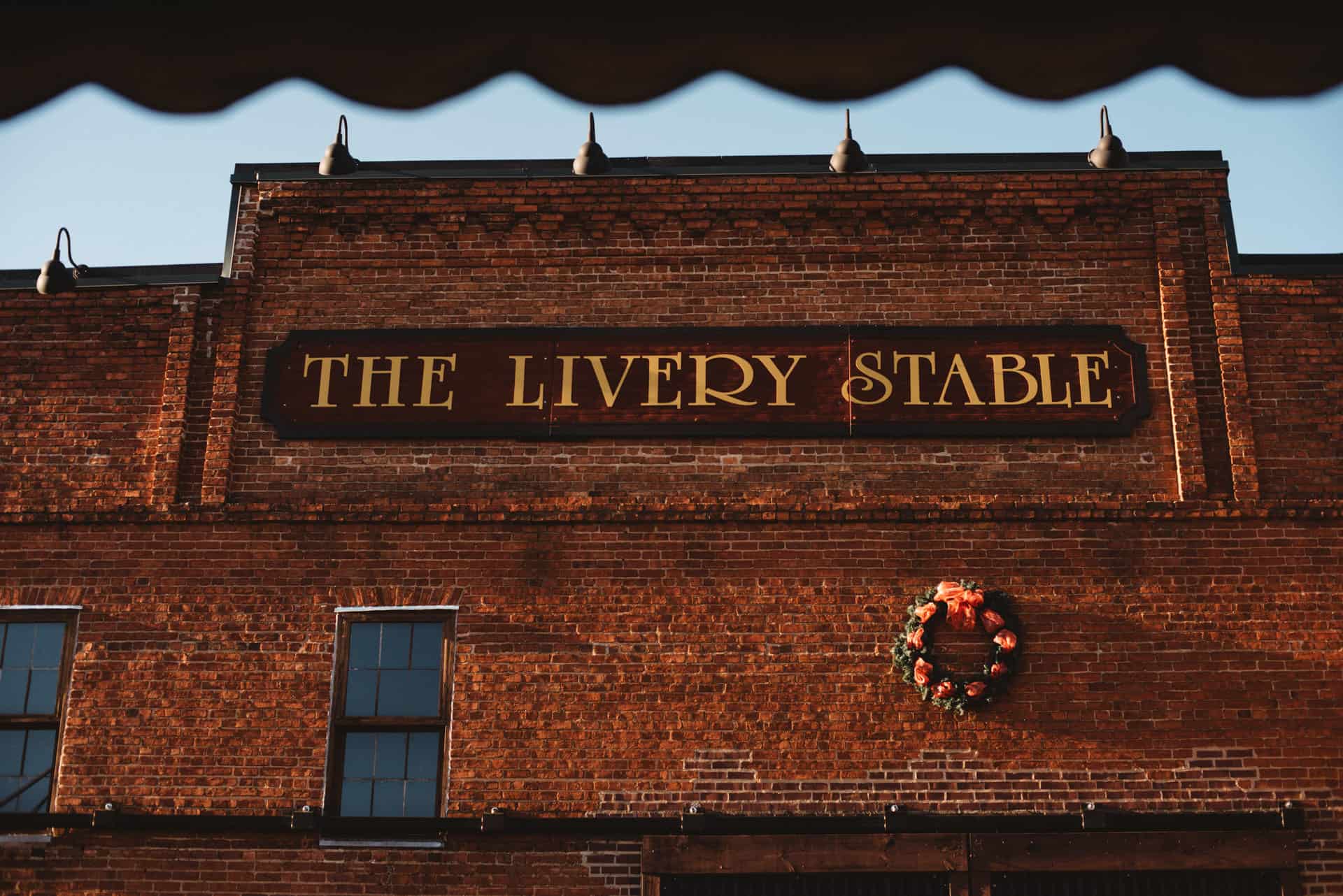 Abeville wedding at livery stable